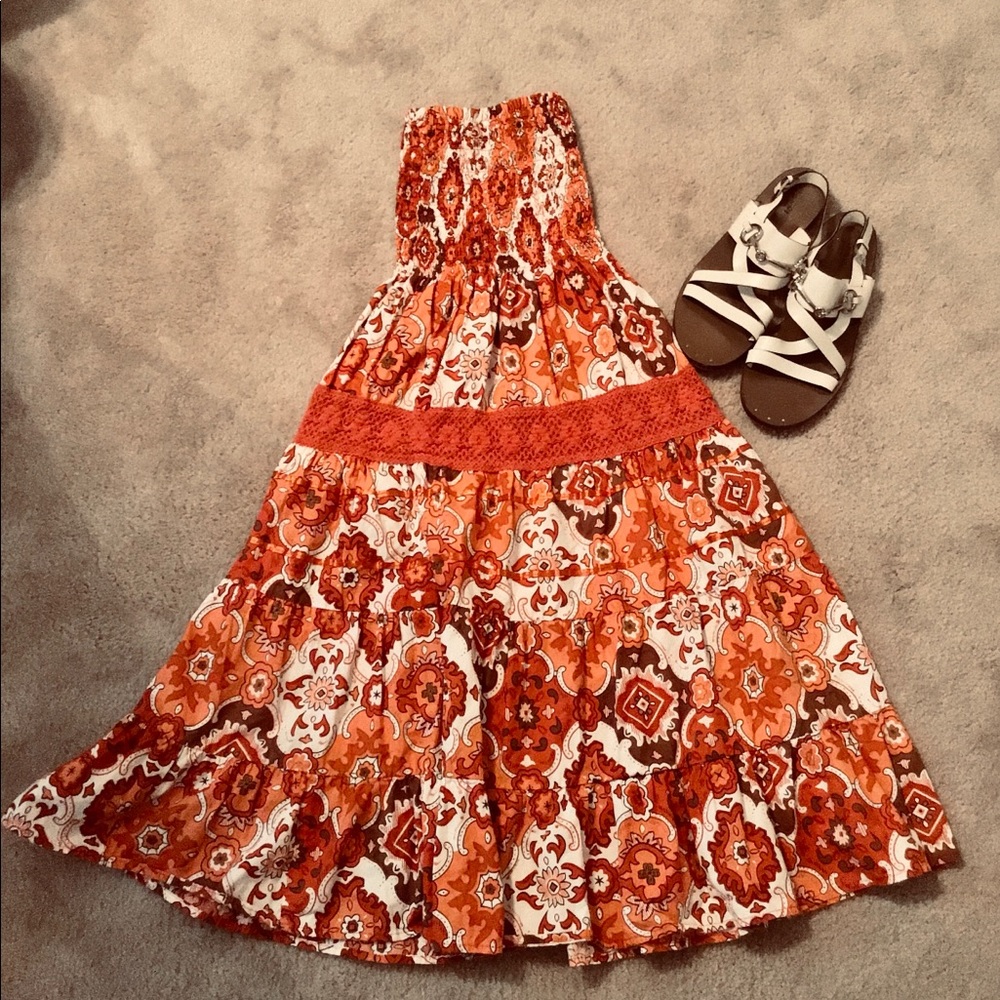 Dress - Picture 3 of 3